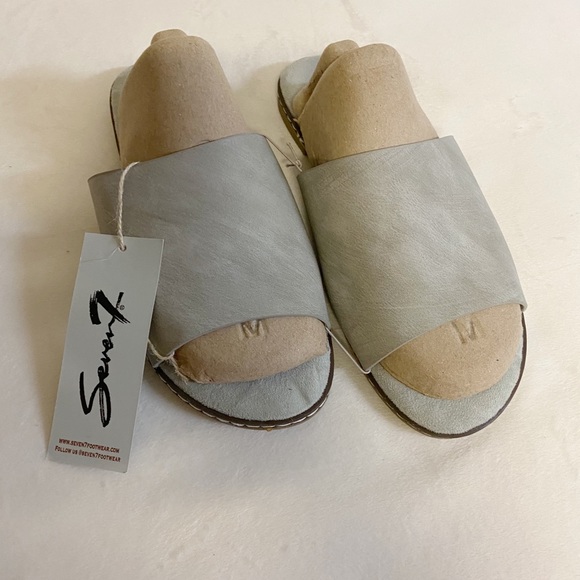SEVEN7 MALIBU SANDAL color slate #SIZE 7 - Picture 2 of 4